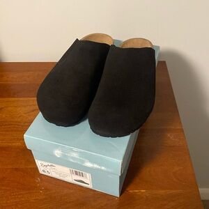 Seychelles Feels Like Home Mule